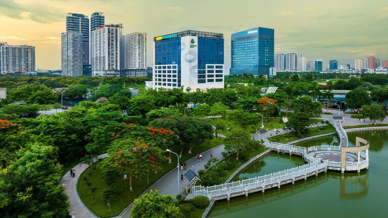 Trung tâm chăm sóc sức khỏe đẳng cấp: Bệnh viện Quốc tế Sun Hospital, Bệnh viện đa khoa Việt Nhật,.